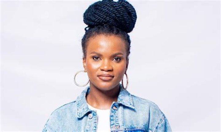 Ami Faku Biography: Songs, Age, Net Worth, Boyfriend, Album, Family, Parents, Real Name, Child, Married, Child, Wiki
