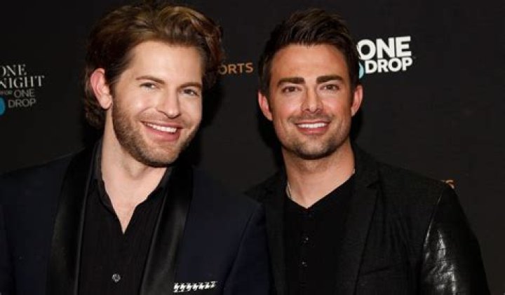 CelebMix Meets OMGossip Host Jeremy Hassell