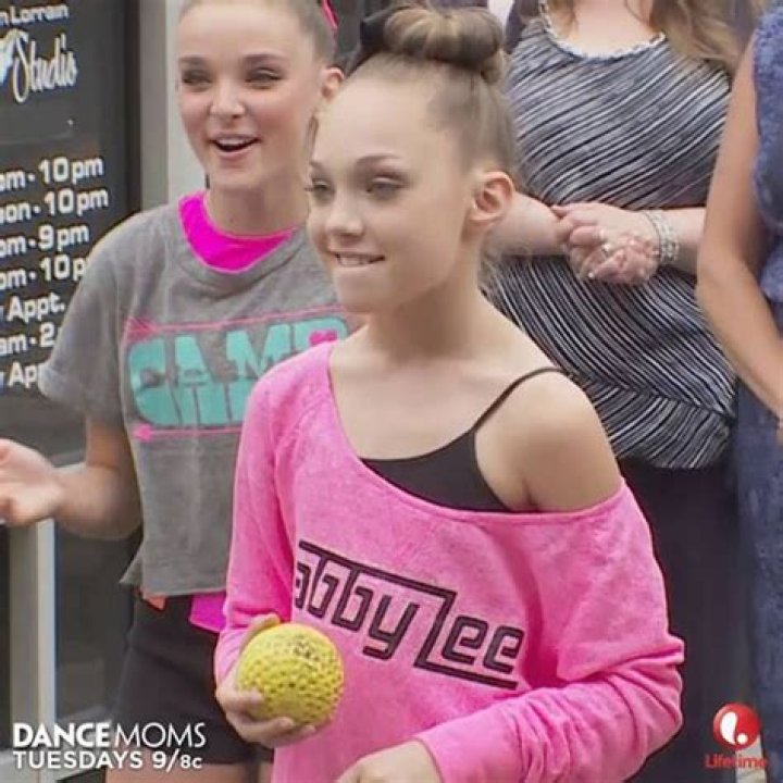 Dance Moms ’45 Second Solos’ Recap: Season 4 Episode 29