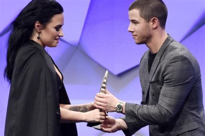 Demi Lovato and Nick Jonas Honour Orlando Shooting Victims