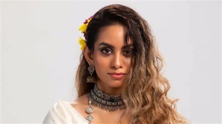 Dhee Biography: Parents, Songs, Net Worth, Wikipedia, Age, Boyfriend, Movies, Cast