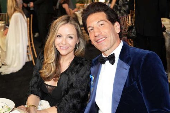 Erin Angle (Jon Bernthal’s Wife); Wiki, Age, Net Worth, Family, Facts
