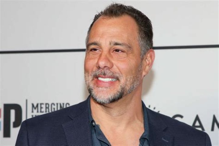 Fame | Glenn Cadrez net worth and salary income estimation Apr, 2024