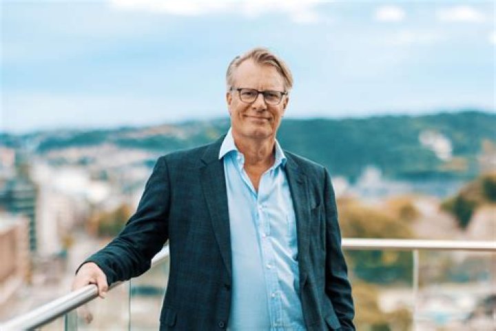 Fame | Johan H. Andresen Jr. net worth and salary income estimation Apr, 2024