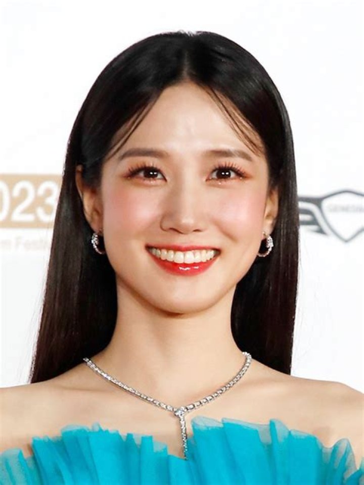 Fame | Park Eun-bin net worth and salary income estimation Jan, 2024