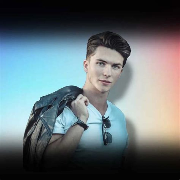 Fame | Tom Burke net worth and salary income estimation Jan, 2024