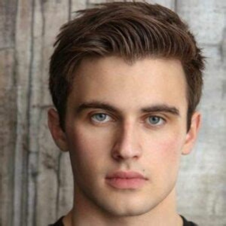 Gunner Burkhardt- Wiki, Age, Height, Net Worth, Girlfriend, Ethnicity