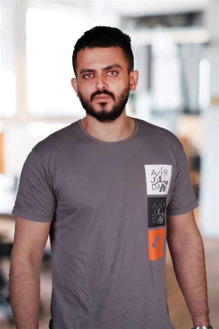 “Hip Hop Culture” book written by Mohsen Avid and a glance at the context of the book
