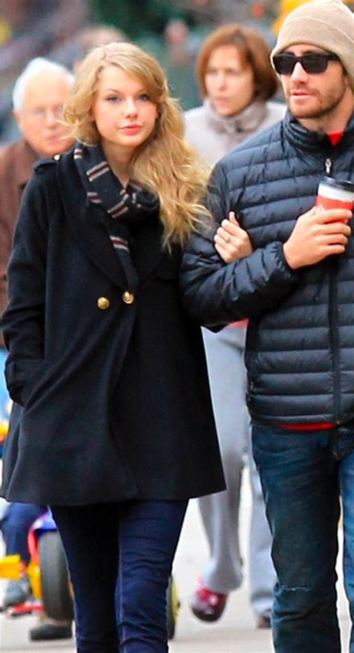 Jake Gyllenhaal & Taylor Swift Call The Cops Over Paparazzi
