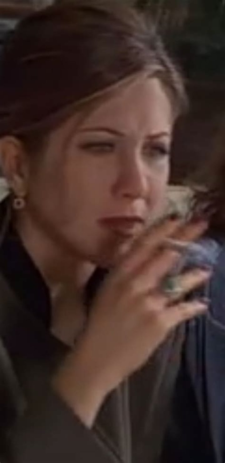 Jennifer Aniston Quits Smoking And Drinking To Prepare For Pregnancy