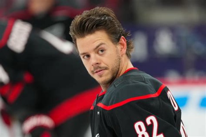 Jesperi Kotkaniemi - Net Worth, Age, Height, Birthday, Bio, Wiki!
