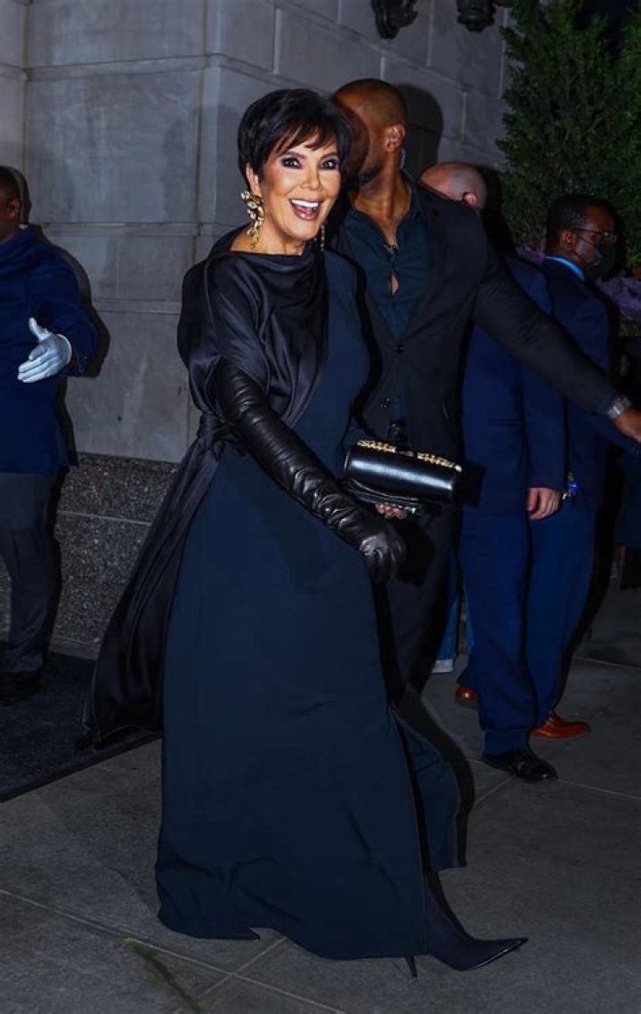Kris Jenner Fat: Menopause Causing Massive Weight Gain?