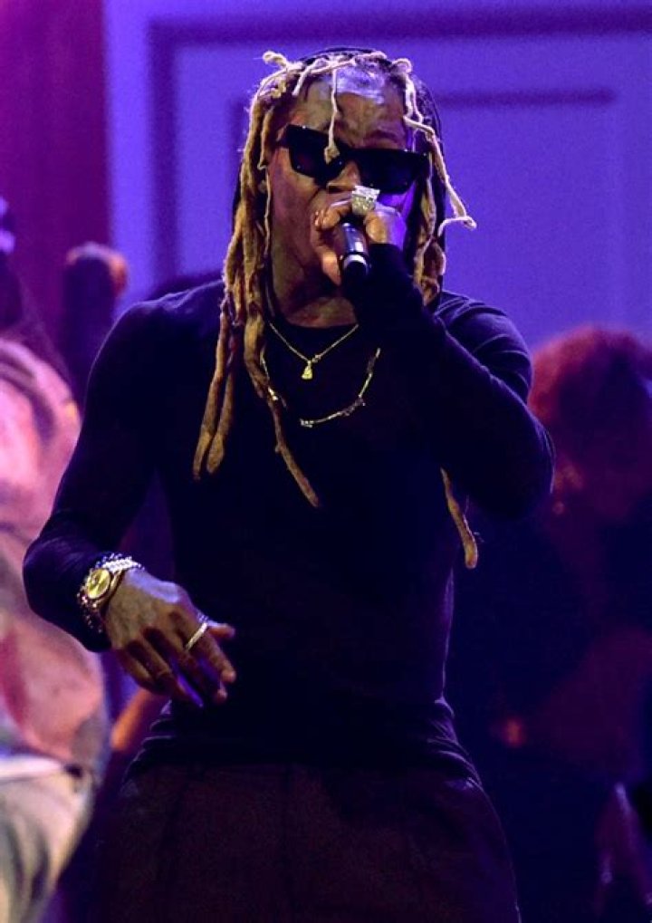 Lil Wayne announces 'Funeral' deluxe and previews two new tracks