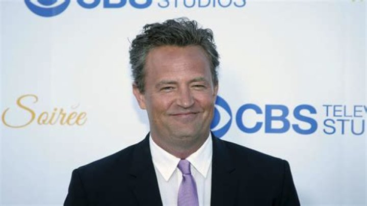 Matthew Perry to SKIP Friends Reunion!