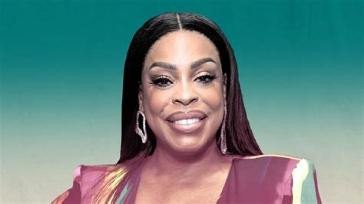Niecy Nash Biography: Wife, Age, Husband, Net Worth, Movies, Children, TV Shows, Height, Ex-Boyfriends, The Rookie, Wikipedia