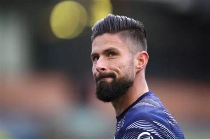 Olivier Giroud Biography: Wife, Age, Salary, Net Worth, Parents, Height, Stats, Nationality, Sister