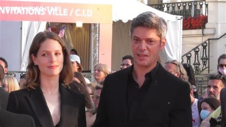 Samuel Jouy Et Sa Compagne