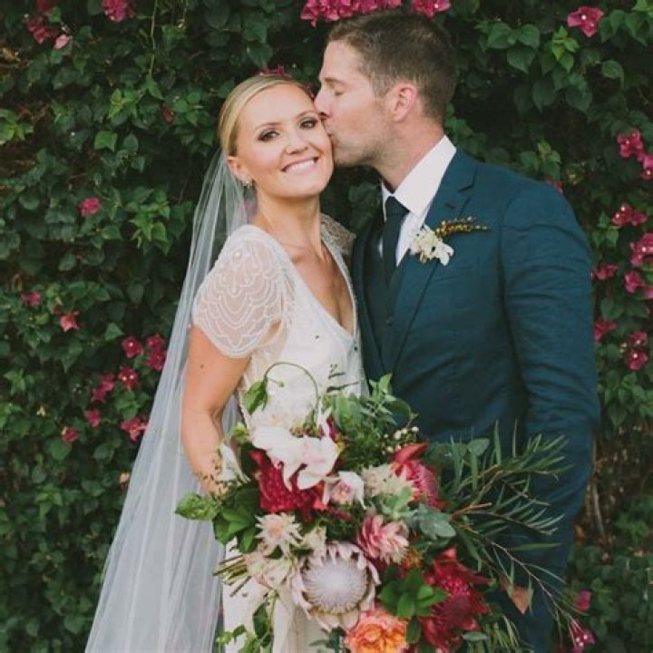 Taylor Cole's Husband Kevin Simshauser Biography: Net Worth, Height, Wikipedia, Instagram, Wife, Wedding Pictures, Father