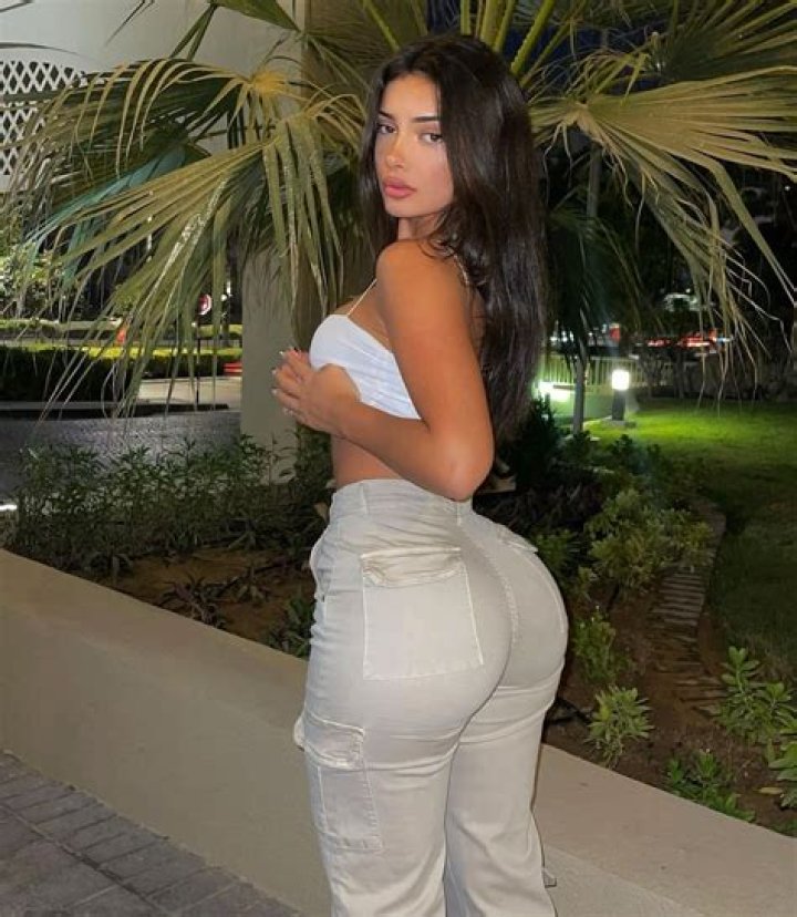 Téa Leoni- Bio, Wiki, Age, Height, Net Worth, Relationship