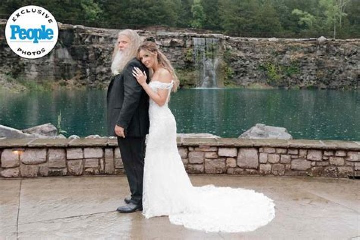 Who Is Jamey Johnson? Wiki, Age, Height, Net Worth, Wife, Marriage (Biographygist)