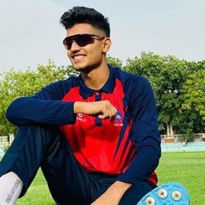 Yash Dhull- Wiki, Age, Net Worth, Girlfriend, Dating, Height