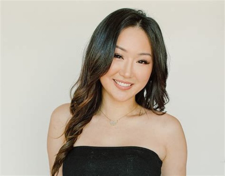 YouTube Star, Vanessa Lau - How to Choose the Right Niche for Your Online Business