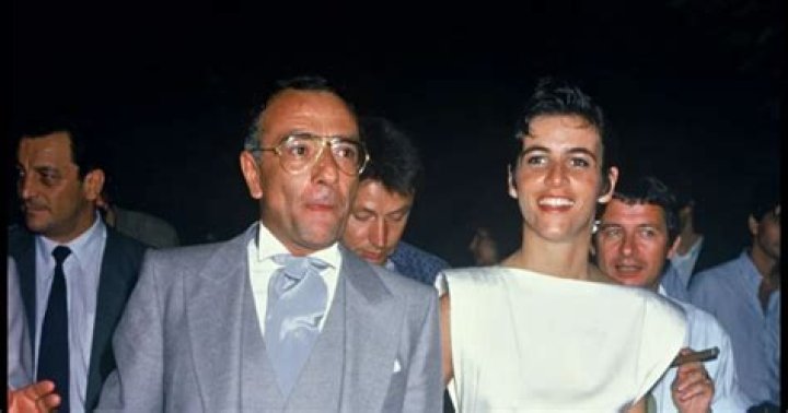 Yves Mourousi Marriage