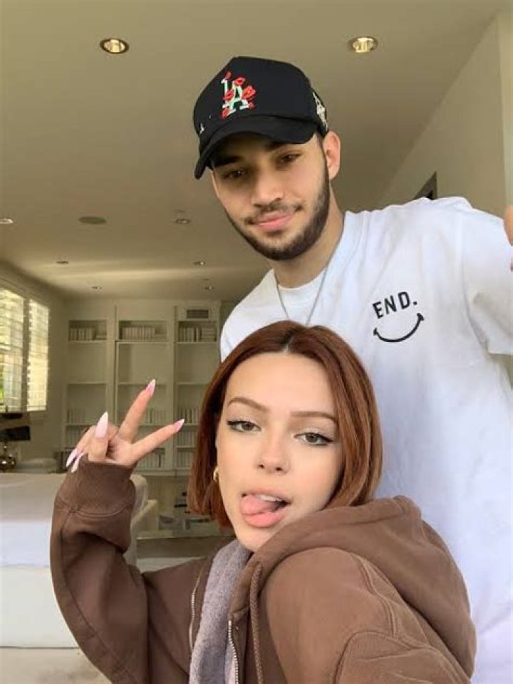 Zuckles- Age, Girlfriend, Net Worth, Height, Ethnicity